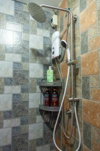 Koupelna v ubytování Triple A Residence Angeles City, Pampanga