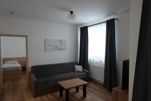 Postel nebo postele na pokoji v ubytování Apartmán Rozárka Černý Důl