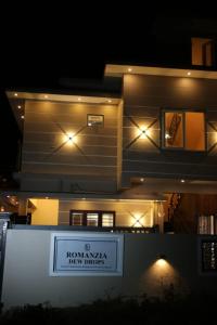 Φωτογραφία από το άλμπουμ του Romanzia Dew Drops σε Munnar