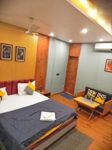 The Promise Hotel and Resort客房内的一张或多张床位