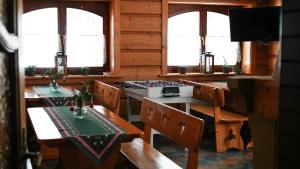 TV a/nebo společenská místnost v ubytování Pensjonat u Doroty, Zakopane - Twoje miejsce w górach