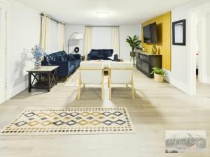 Posezení v ubytování NEW! OSU Campus Stadium Boho Glamour