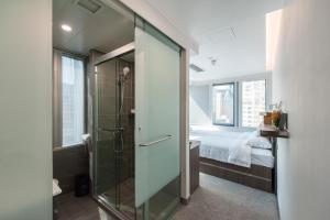 MK STAY - formerly HOTEL MK 객실 침대