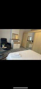 Rúm í herbergi á Coliving - sharing space EU
