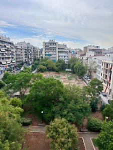 Foto dalla galleria di Maria's Sunny Apartment a Pireo Altre 13 foto