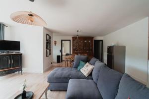 Posezení v ubytování Appartementen met zicht op de rivier de Semois en eigen balkon