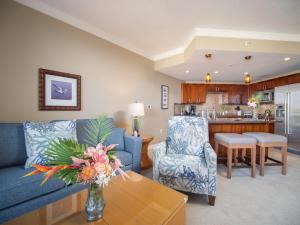 Posezení v ubytování Best Studio Ocean Views at Honua Kai - Soak In Maui Sunsets on This Expansive Lanai -Hokulani 719