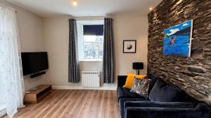 Televiisor ja/või meelelahutuskeskus majutusasutuses The Queens Nest, 1 - Bed, Sleeps 2