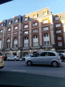 Το κτήριο όπου στεγάζεται  το διαμέρισμα