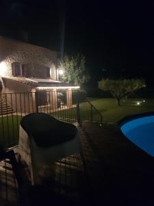 Basen w obiekcie Agriturismo Villa al piano lub w pobliżu