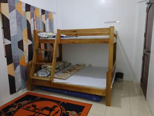 Gallery image of Estrelle Orange House - Backpackers Hub in Puerto Princesa City