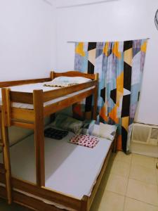 Gallery image of Estrelle Orange House - Backpackers Hub in Puerto Princesa City +37 photos