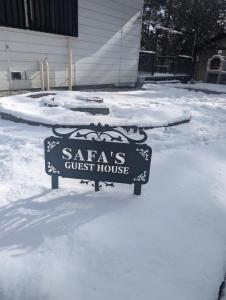 Safa's Guest House v zimě