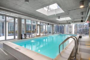 Πισίνα στο ή κοντά στο Blueground The Loop pool AC nr Willis Tower CHI-1175