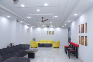 Area soggiorno di Crazzy Days Hotel I Sonipat