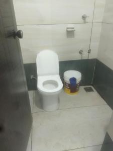 Ένα μπάνιο στο TC family Apartments