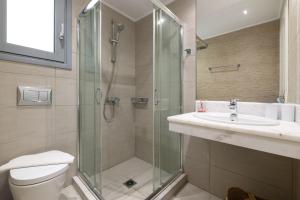 Gallery image of Villa Rocabella with heated pool & jacuzzi in Lindos in vlicha