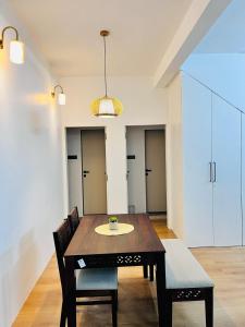 Gallery image of 2 BHK Spacious Home Kothrud in Pune