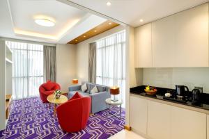 Posezení v ubytování Royal Continental Hotel
