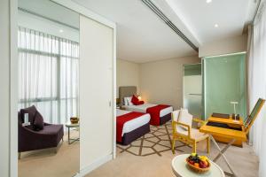 Posezení v ubytování Royal Continental Hotel