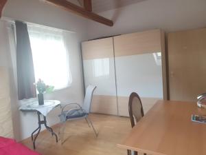 Foto dalla galleria di Tannenzapfenland, PRIVAT ZIMMER Akasha a Bichelsee