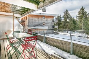 Balkón nebo terasa v ubytování Joubarbes - Station à pied