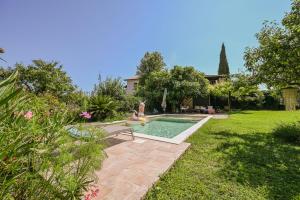 Swimmingpoolen hos eller tæt på Apartma Medoši