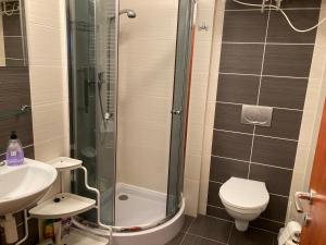 Koupelna v ubytování Apartmán pod kopcom + 10 fotografií