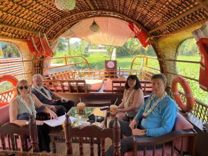 入住Thara's Houseboat的客人
