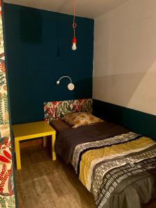 Кровать или кровати в номере " Venez DormiR Chez Nous " #Condom#Gascogne#d'Artagnan#Armagnac#Le Bonheur est dans le GERS