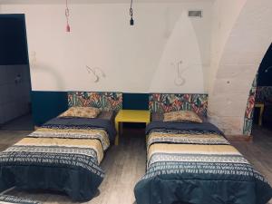 Кровать или кровати в номере " Venez DormiR Chez Nous " #Condom#Gascogne#d'Artagnan#Armagnac#Le Bonheur est dans le GERS