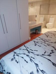 Afbeelding uit fotogalerij van EIGHT VILLA DE PORT iKamva in Port Alfred