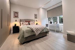 Fotografie z fotogalerie ubytování The River House - Designer home v destinaci Teddington