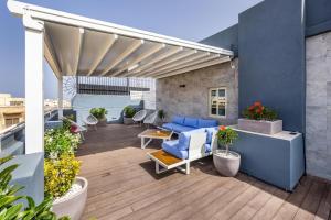 Uma varanda ou terraço em The Howard Hotel