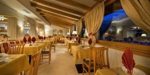 Restaurace v ubytování Hotel Cristallo