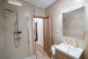Ванная комната в Lopar 516