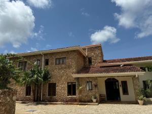 Gallery image of Luxury 4 bed villa Vipingo Ridge - A79 in Vipingo