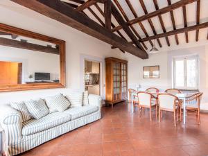Posedenie v ubytovaní Campo de Fiori Luxury House