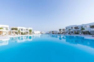 Meraki Resort Sharm El Sheikh Adults only内部或周边的泳池
