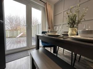 Φωτογραφία από το άλμπουμ του Spacious 4 bedroom house σε Fazakerley
