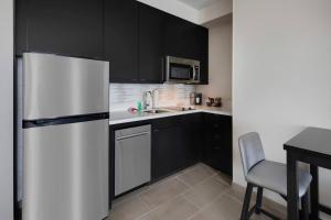 Kuchyň nebo kuchyňský kout v ubytování Residence Inn Waco South