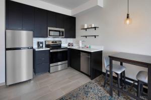 Kuchyň nebo kuchyňský kout v ubytování Residence Inn Waco South