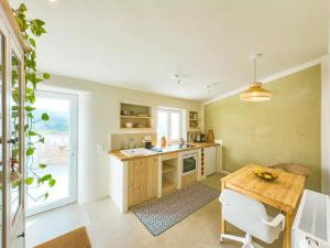 O bucătărie sau chicinetă la Casa de Malee +18 fotografii