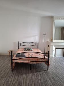 Gallery image of Appartement du pilori centre ville in Saint-Jean-dʼAngély