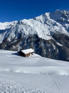 Chalet Etoile during the winter