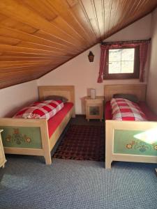 Postel nebo postele na pokoji v ubytování Chalet Catton Four bedroom appartement near Bad Kleinkirchheim