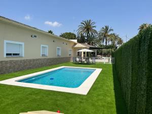 Gallery image of Villa alegre in Elche +24 photos