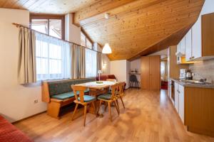 Kuchyňa alebo kuchynka v ubytovaní Aparthotel Dachsteinblick