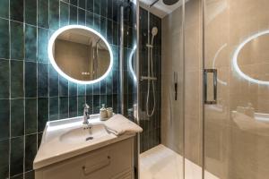 Et badeværelse på Le Tolstoï + 30 billeder