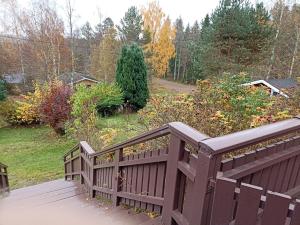 Aed väljaspool majutusasutust Cabin in close proximity to Hökensås